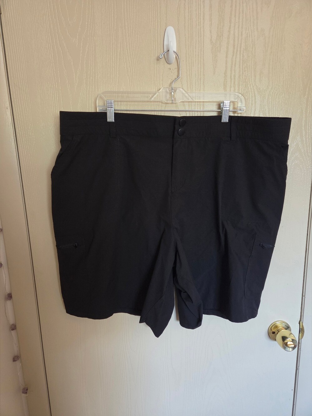 Torrid Happy Camper Active Cargo Shorts Stretch Woven Black Womens Plus Size 22